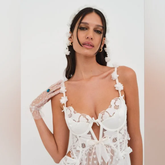 🕊 #1 For Love and Lemons Amore Headband 🕊 - Picture 3 of 16